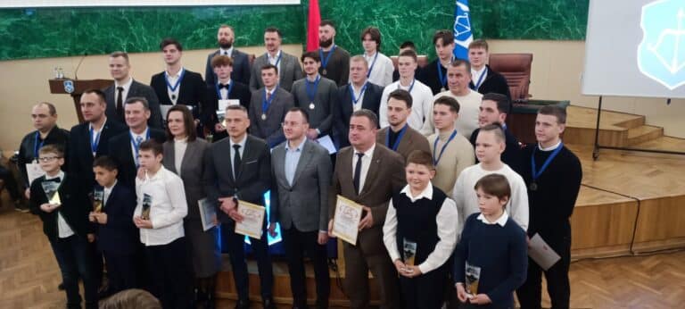 Торжественный прием председателем Брестского горисполкома Лободинским Сергеем Николаевичем спортсменов и тренеров молодежного общественного объединения «Бейсбольно-софтбольный клуб «Брестские зубры»